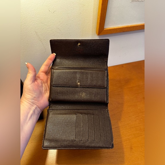 Louis Vuitton Vintage Damier Medium Compact Wallet. VGUC. - Picture 3 of 13